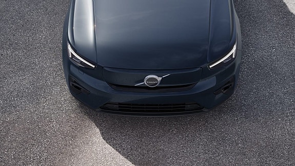 Volvo EX40 8 of 30
