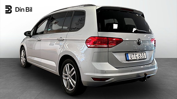 Volkswagen Touran 3 of 12