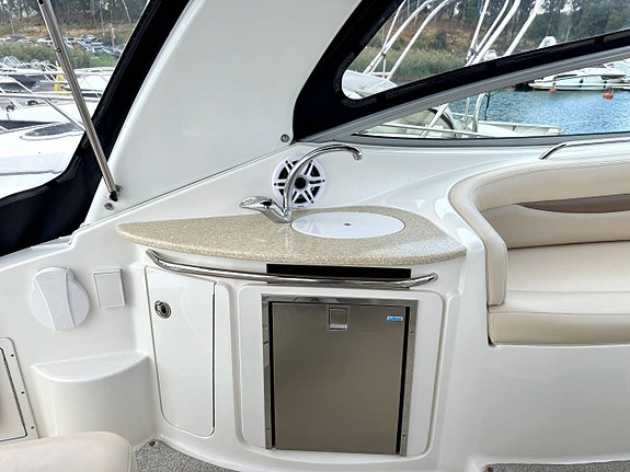 Chaparral 270 Signature | Mercruiser 496 MAG - 2007 7 of 12