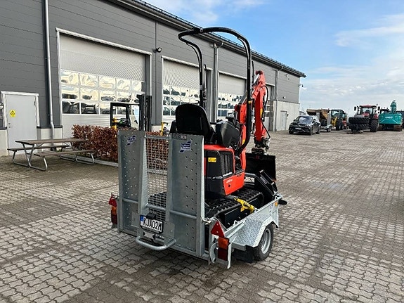 Kubota U 10-5 Demo 4 of 5