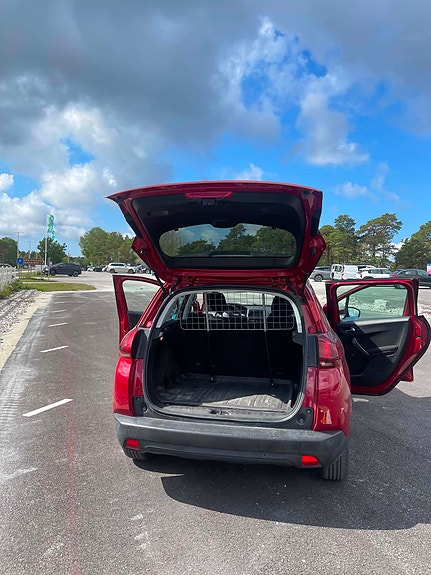 Peugeot 2008 4 of 8