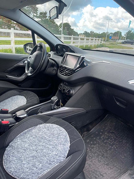 Peugeot 2008 8 of 8