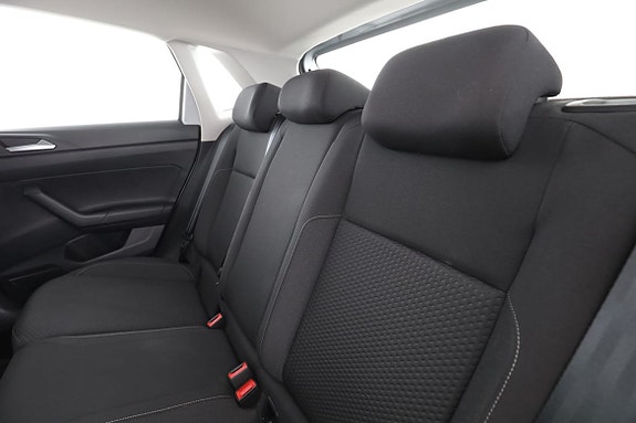Volkswagen Polo 15 of 30