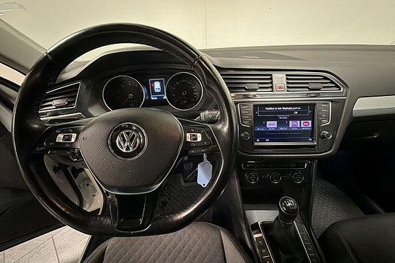 Volkswagen Tiguan 17 of 29