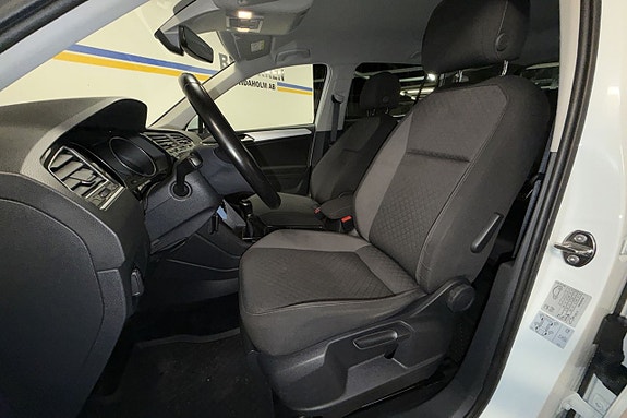 Volkswagen Tiguan 15 of 29