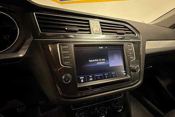 Volkswagen Tiguan 19 of 29