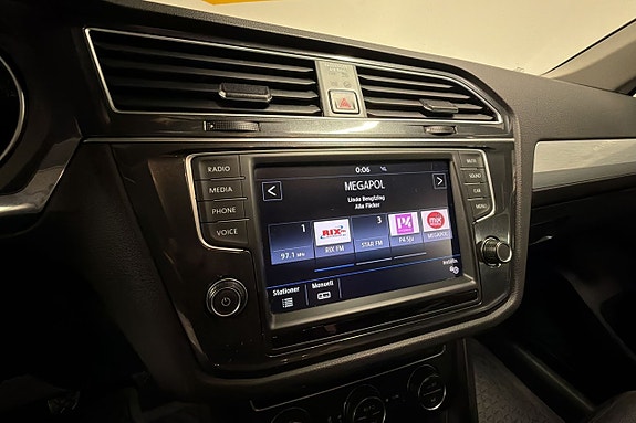 Volkswagen Tiguan 18 of 29