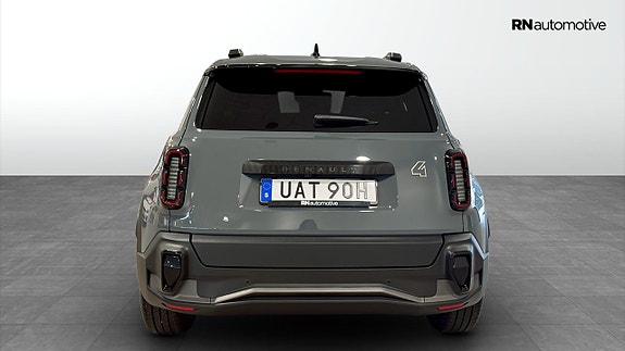 Renault 4 E-Tech 3 of 23
