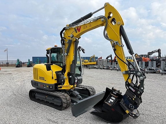 Wacker Neuson ET65 med knäckbom 3 of 6