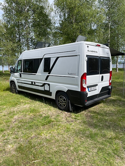 Adria Twin 600SP Axess 2 of 8