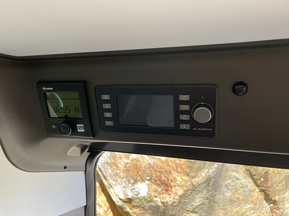 Adria Twin 600SP Axess 6 of 8