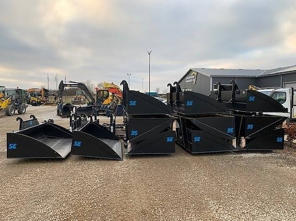 SE Equipment  planerskopor och pallgafflar StBM & S 2 of 6