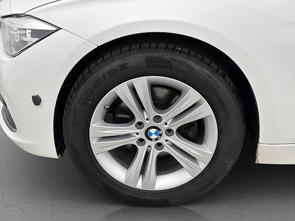 BMW 320 25 of 28