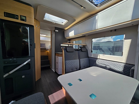 Adria CORAL 670SL PLUS FIAT 9-STEGS AUT. 180HK 13 of 22