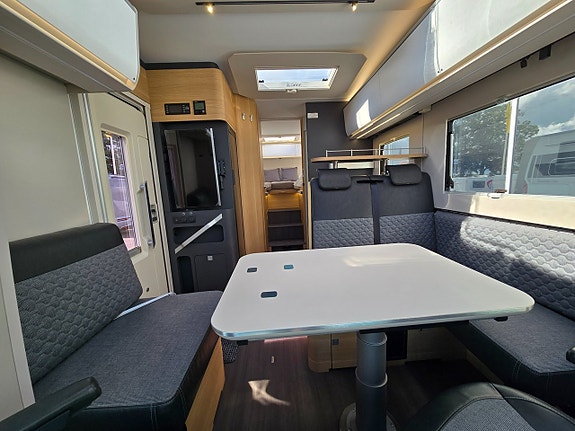 Adria CORAL 670SL PLUS FIAT 9-STEGS AUT. 180HK 12 of 22