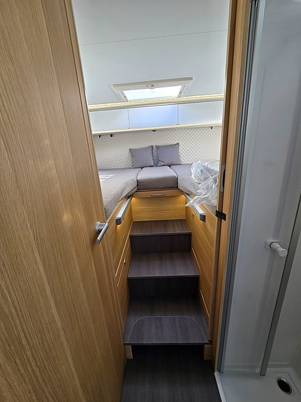 Adria CORAL 670SL PLUS FIAT 9-STEGS AUT. 180HK 16 of 22