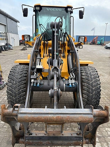 Volvo L 35 G 5 of 8