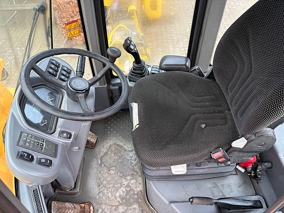 Volvo L 35 G 6 of 8