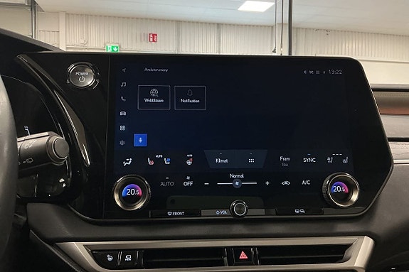 Lexus RX450h+ 18 of 27