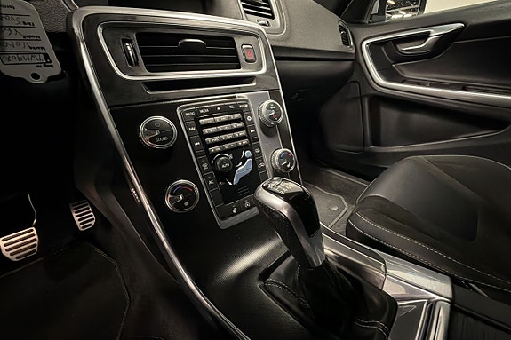 Volvo V60 18 of 24