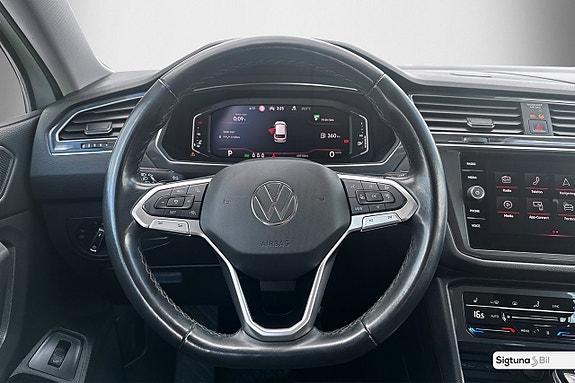 Volkswagen Tiguan Allspace 15 of 27