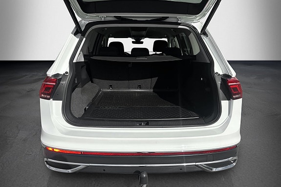 Volkswagen Tiguan Allspace 24 of 27