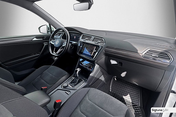 Volkswagen Tiguan Allspace 14 of 27