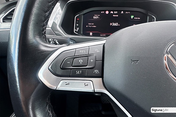 Volkswagen Tiguan Allspace 17 of 27