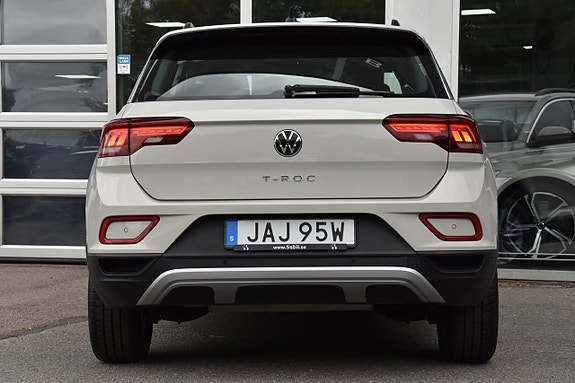 Volkswagen T-Roc 7 of 25