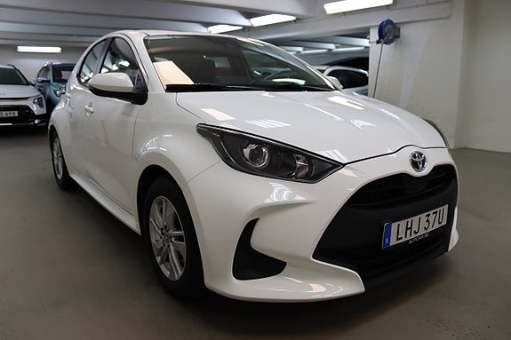 Toyota Yaris 5 of 21