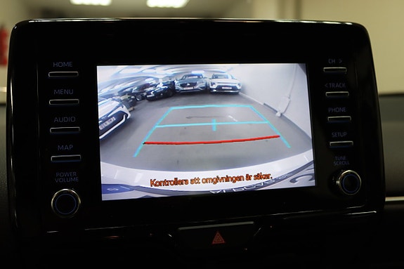 Toyota Yaris 15 of 21