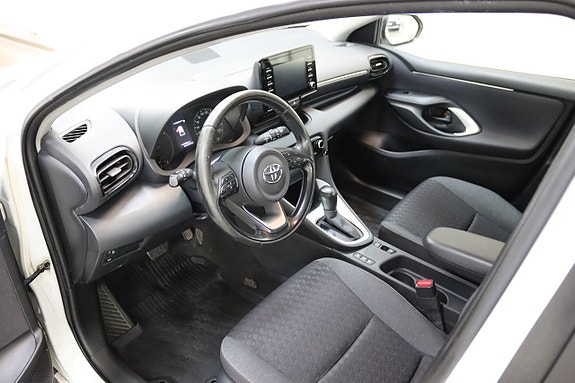 Toyota Yaris 11 of 21