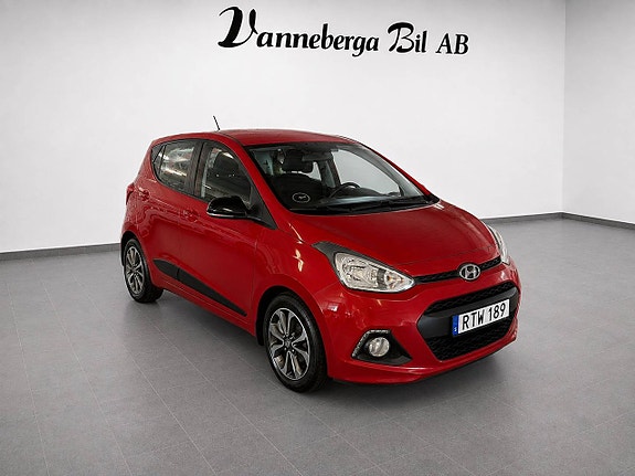 Hyundai i10 2 of 6