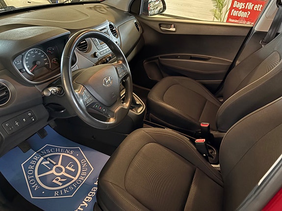 Hyundai i10 5 of 6