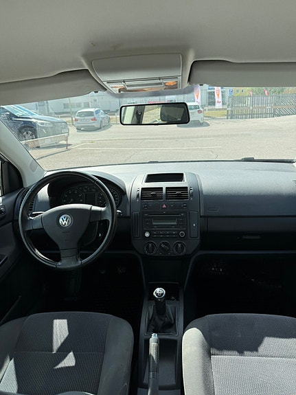 Volkswagen Polo 7 of 8