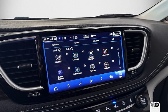 Chrysler Pacifica 15 of 27