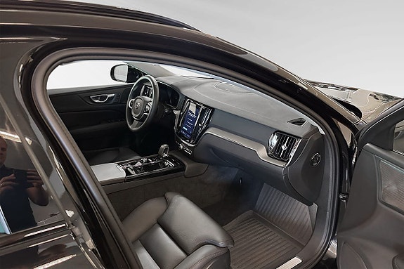 Volvo V60 10 of 24