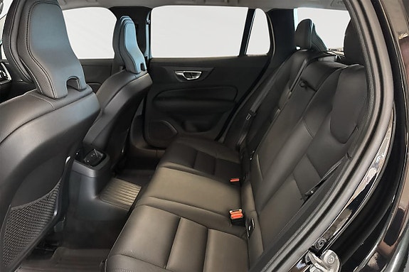 Volvo V60 8 of 24