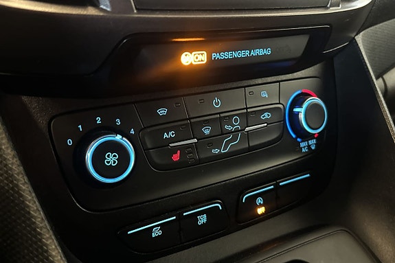 Ford Transit Connect 9 of 19