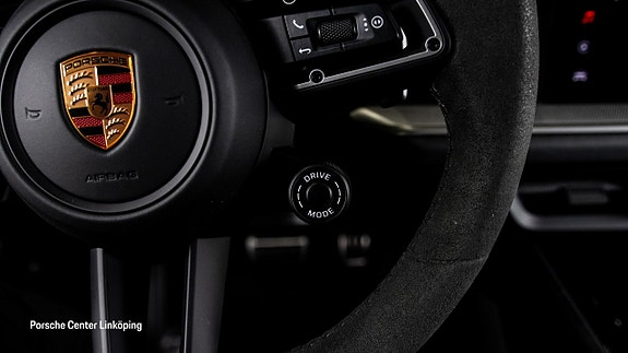 Porsche Cayenne 17 of 24