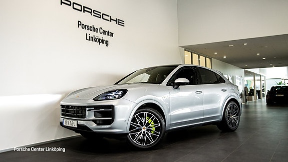 Porsche Cayenne 7 of 24