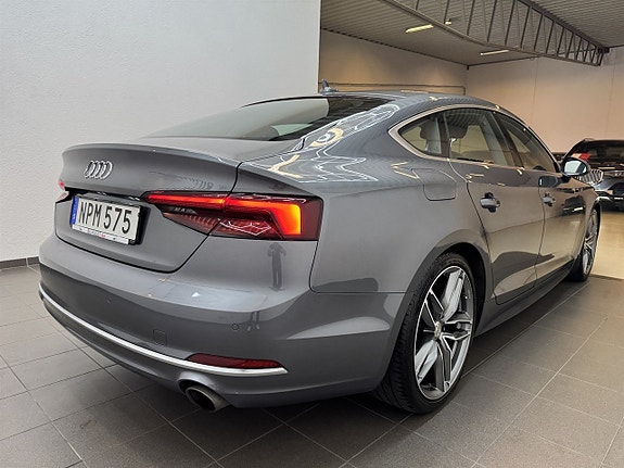 Audi A5 3 of 20