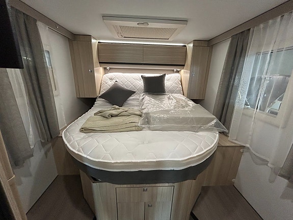 Adria Compact SC / Automat / Solcell / 3500kg / Ugn 12 of 25