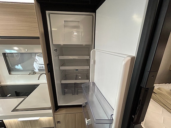 Adria Compact SC / Automat / Solcell / 3500kg / Ugn 16 of 25