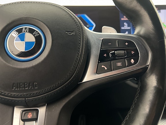 BMW 330e 18 of 30