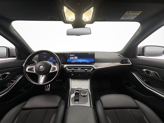 BMW 330e 12 of 30