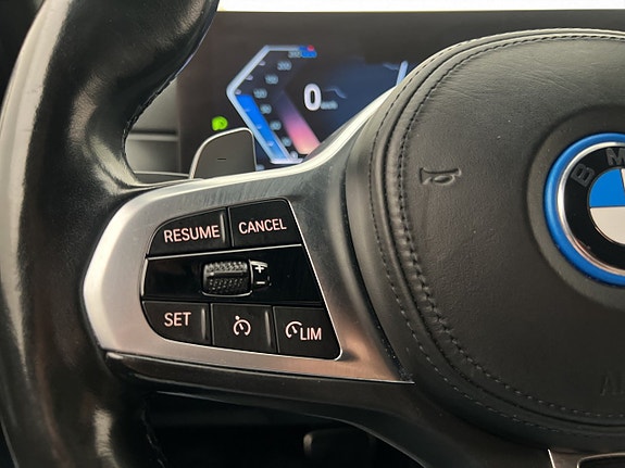 BMW 330e 16 of 30
