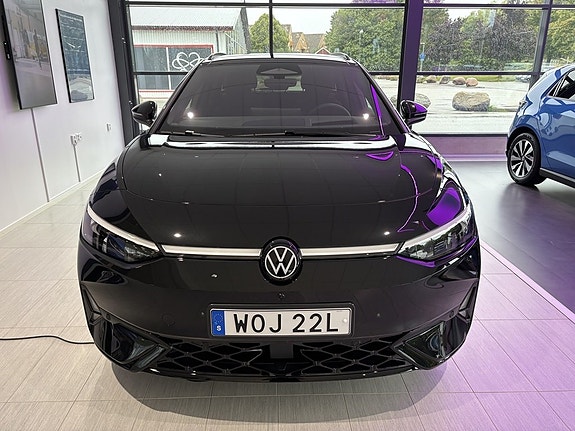 Volkswagen ID.7 2 of 10