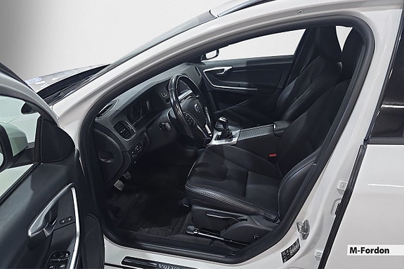 Volvo V60 8 of 18