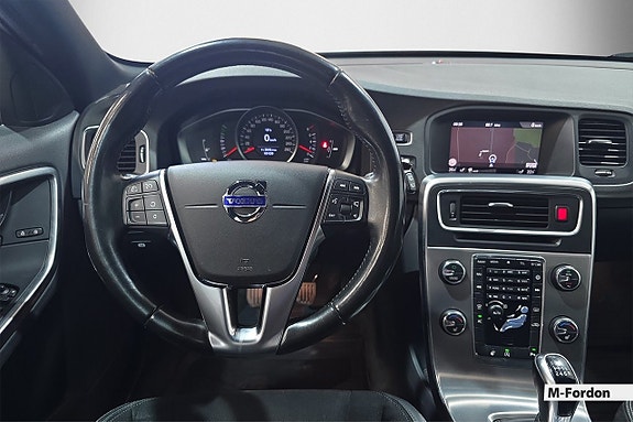 Volvo V60 13 of 18